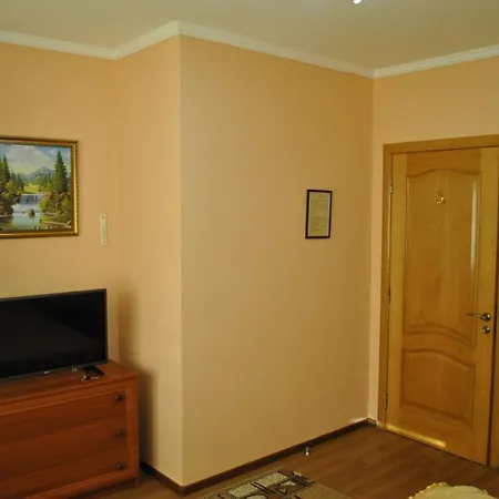 Country house квітковий двір