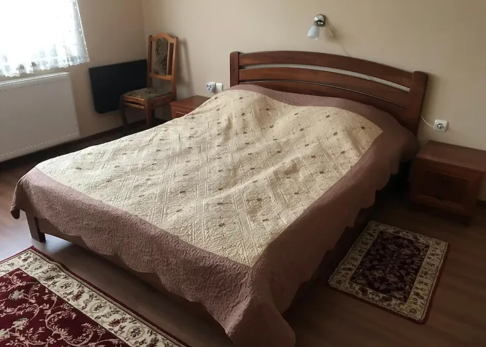 Country house квітковий двір *