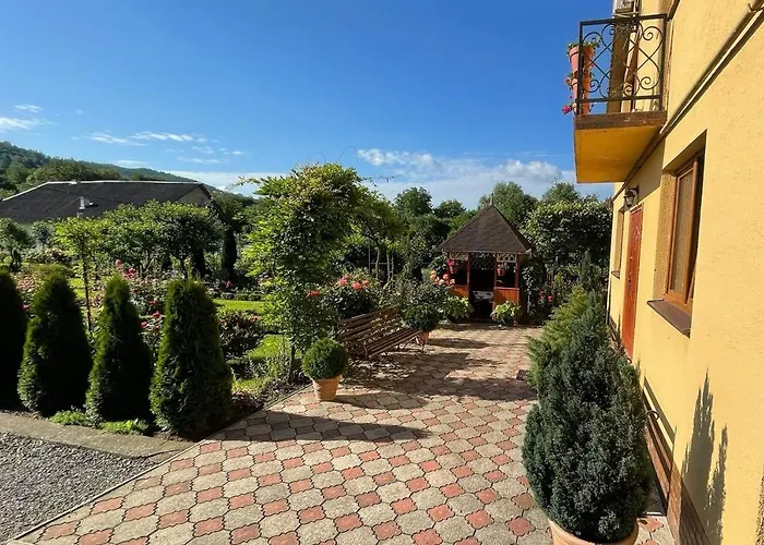 квітковий двір Golubinoye
