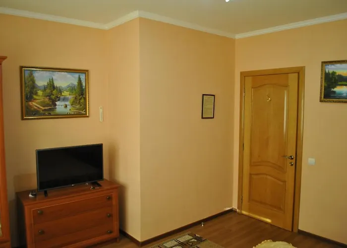 Country house квітковий двір